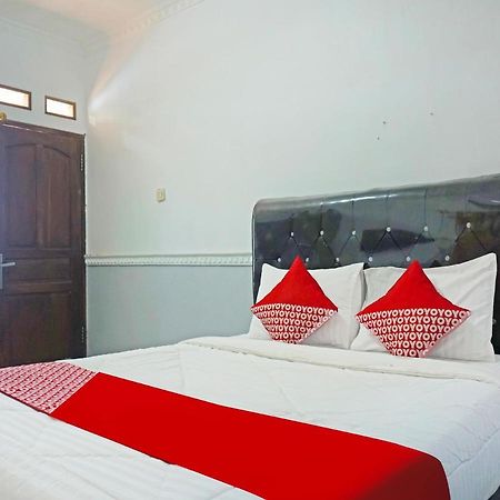 Oyo 90369 An Nur Family Homestay Syariah Cigombong Exterior foto